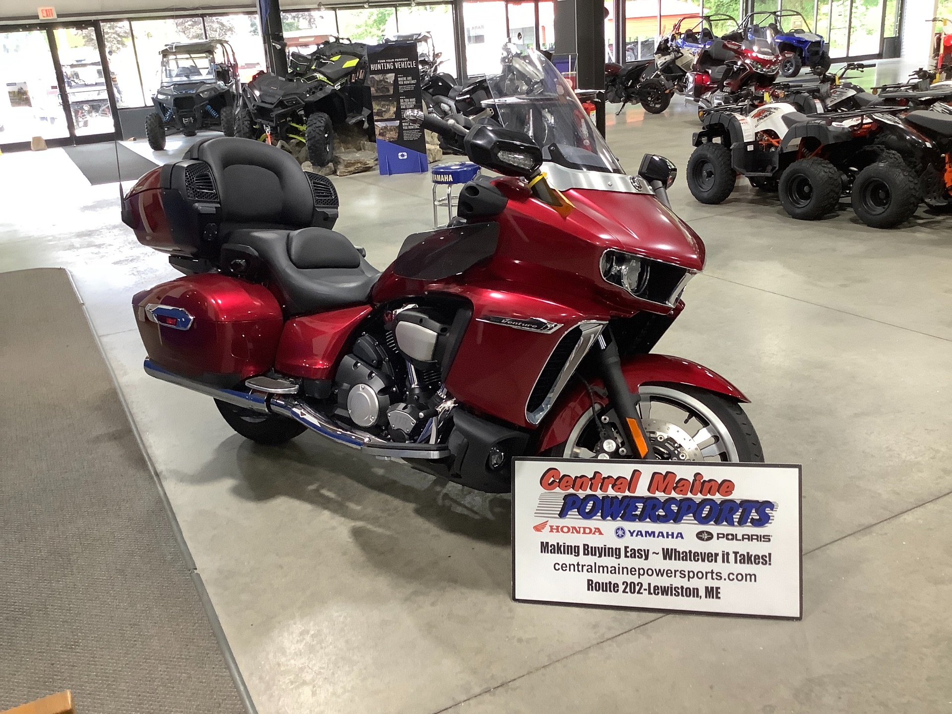 2018 Yamaha Star Venture with Transcontinental Option Package in Lewiston, Maine - Photo 1