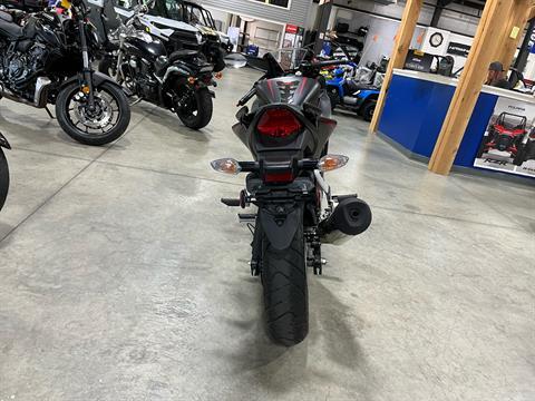 2021 Honda CBR300R in Lewiston, Maine - Photo 4