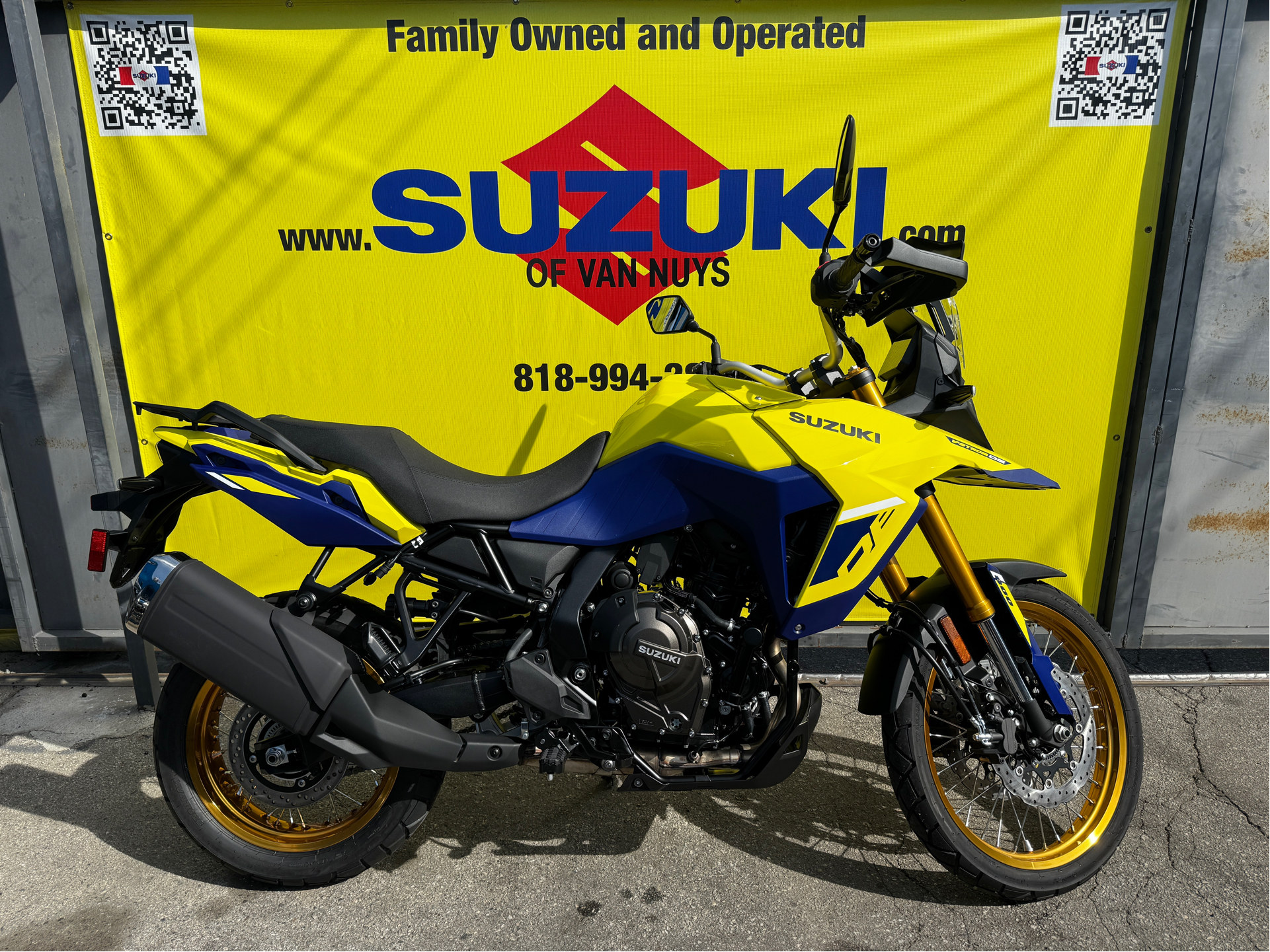 2023 Suzuki V-Strom 800DE in Van Nuys, California - Photo 1