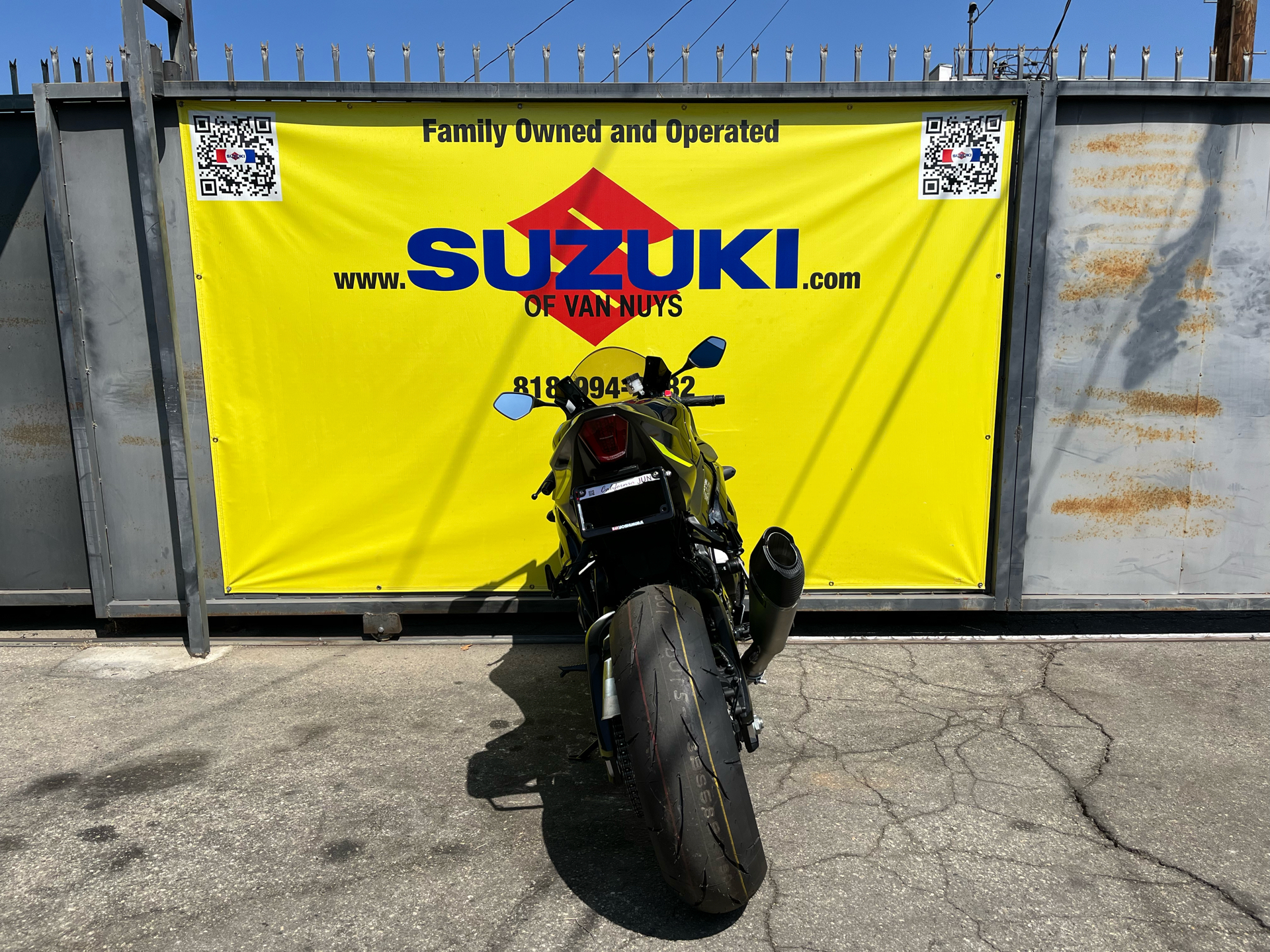 2023 Suzuki GSX-R1000 in Van Nuys, California - Photo 8