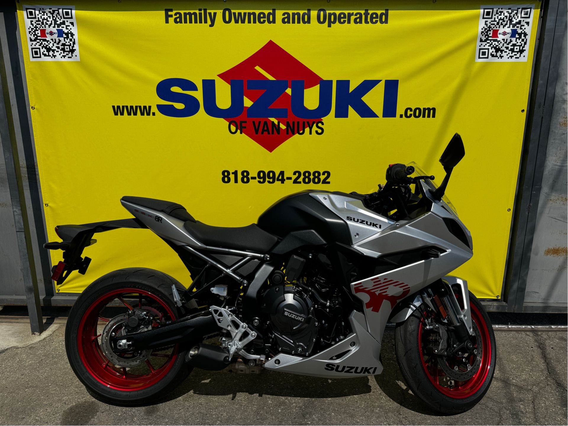 2024 Suzuki GSX-8R in Van Nuys, California - Photo 1