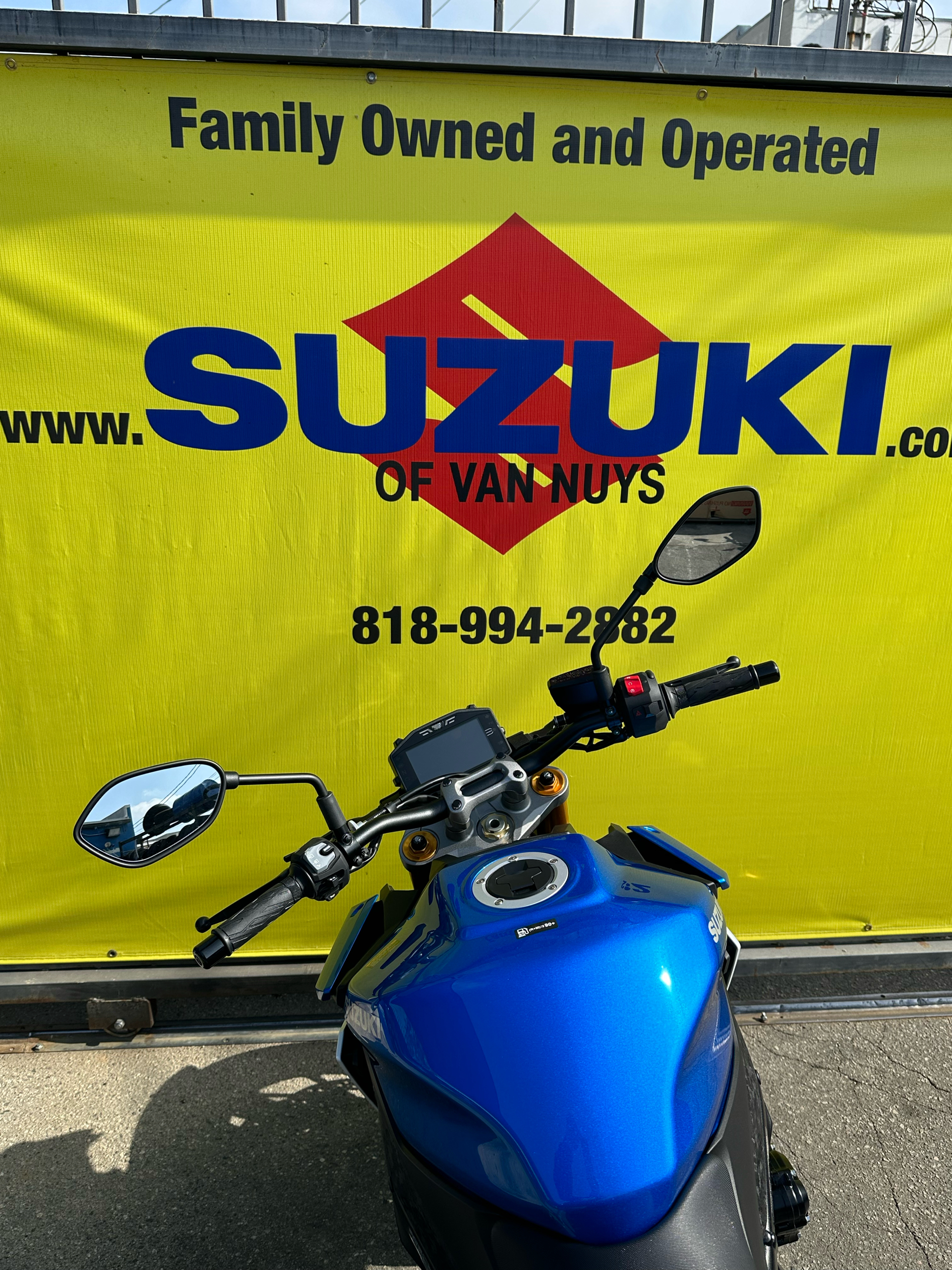 2024 Suzuki GSX-S1000 in Van Nuys, California - Photo 9