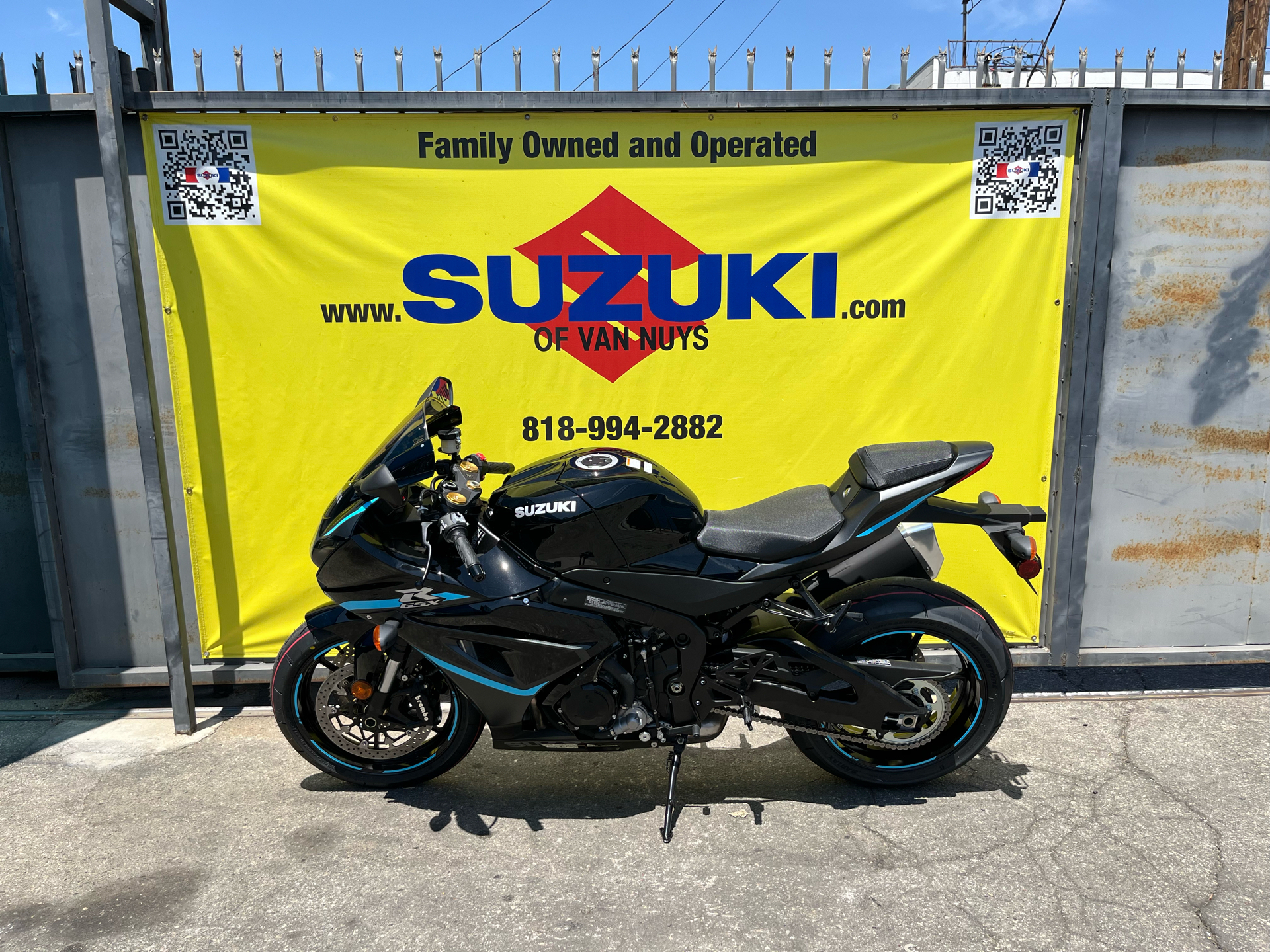 2024 Suzuki GSX-R1000 in Van Nuys, California - Photo 2