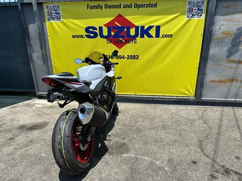 2024 Suzuki GSX-R1000 in Van Nuys, California - Photo 2