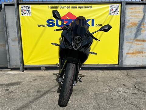 2025 Suzuki GSX-8R in Van Nuys, California - Photo 4