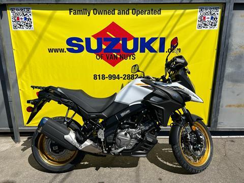 2023 Suzuki V-Strom 650XT in Van Nuys, California - Photo 1