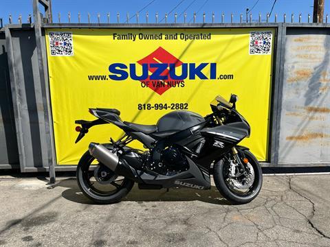 2025 Suzuki GSX-R750 in Van Nuys, California - Photo 9