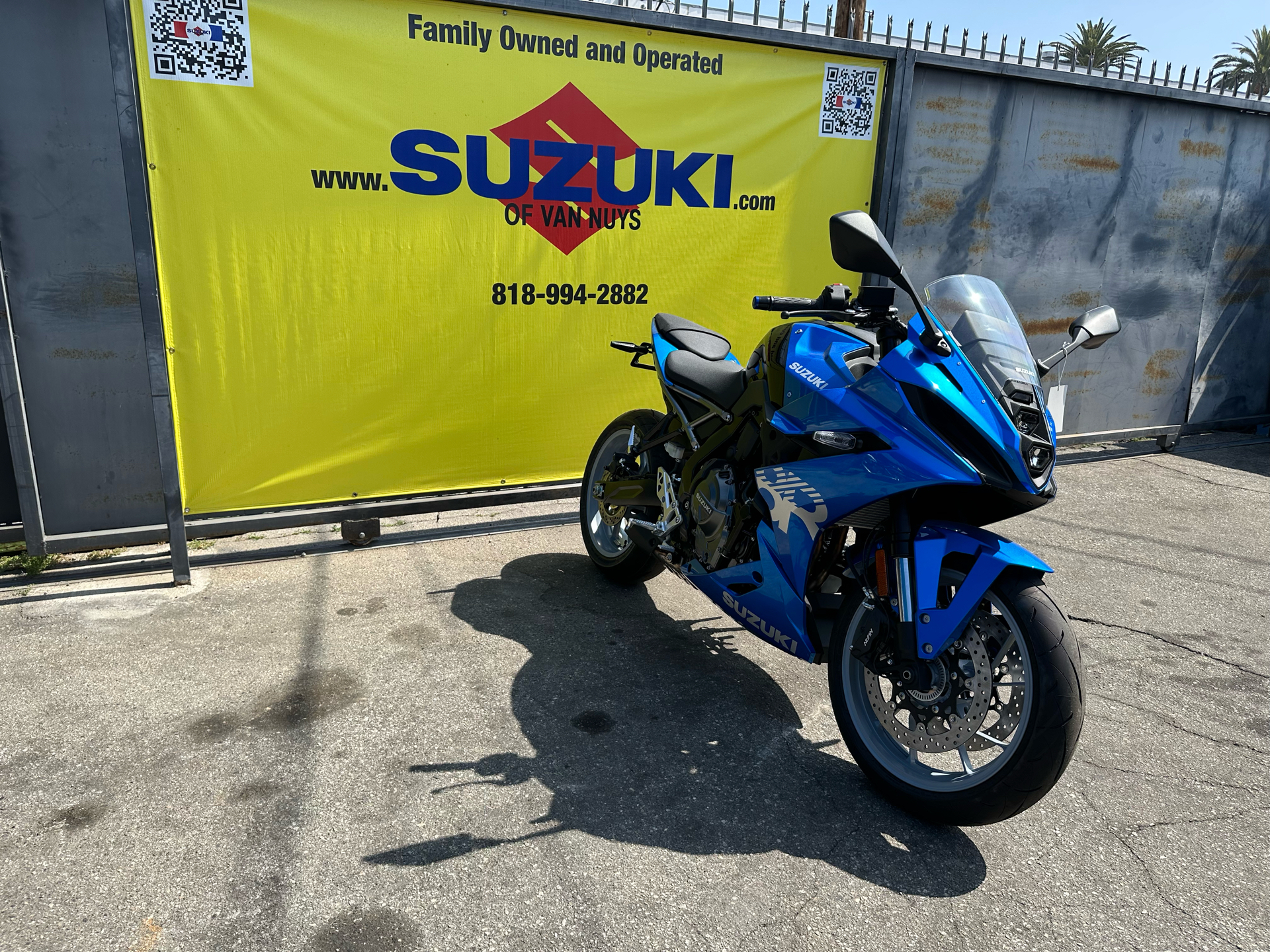 2024 Suzuki GSX-8R in Van Nuys, California - Photo 4