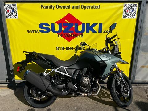 2024 Suzuki V-Strom 800 in Van Nuys, California - Photo 1