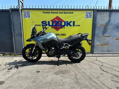 2024 Suzuki V-Strom 800 in Van Nuys, California - Photo 2