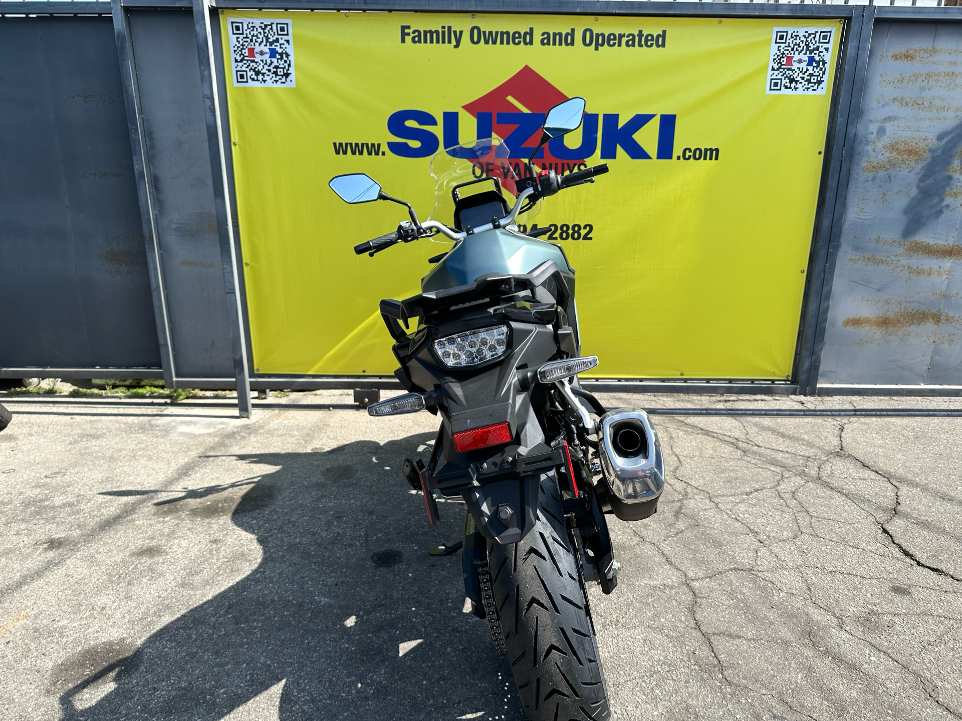 2024 Suzuki V-Strom 800 in Van Nuys, California - Photo 5