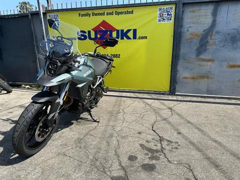 2024 Suzuki V-Strom 800 in Van Nuys, California - Photo 7