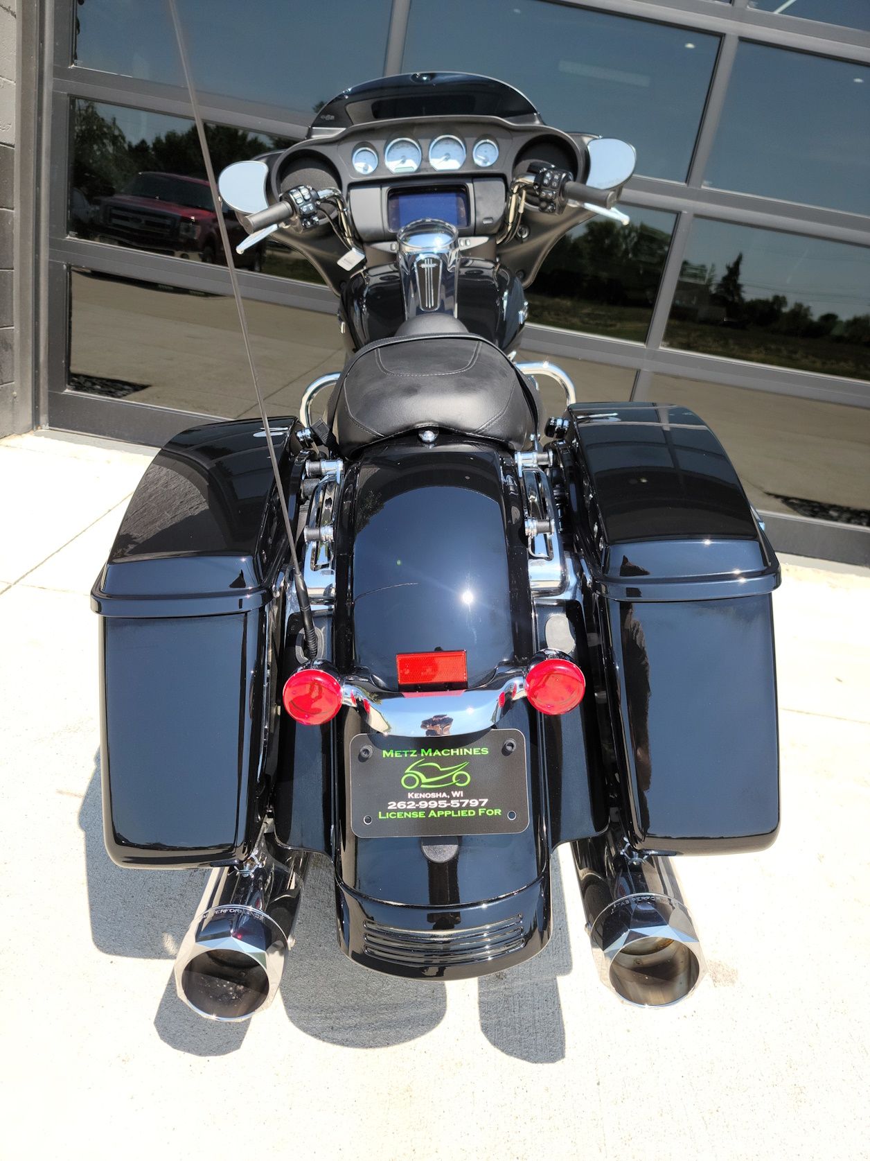 2022 Harley-Davidson Street Glide® in Kenosha, Wisconsin - Photo 6