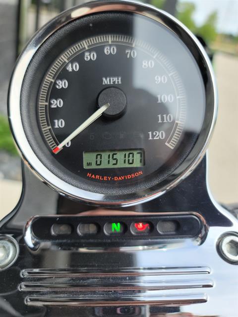 2010 Harley-Davidson Sportster® 1200 Low in Kenosha, Wisconsin - Photo 9
