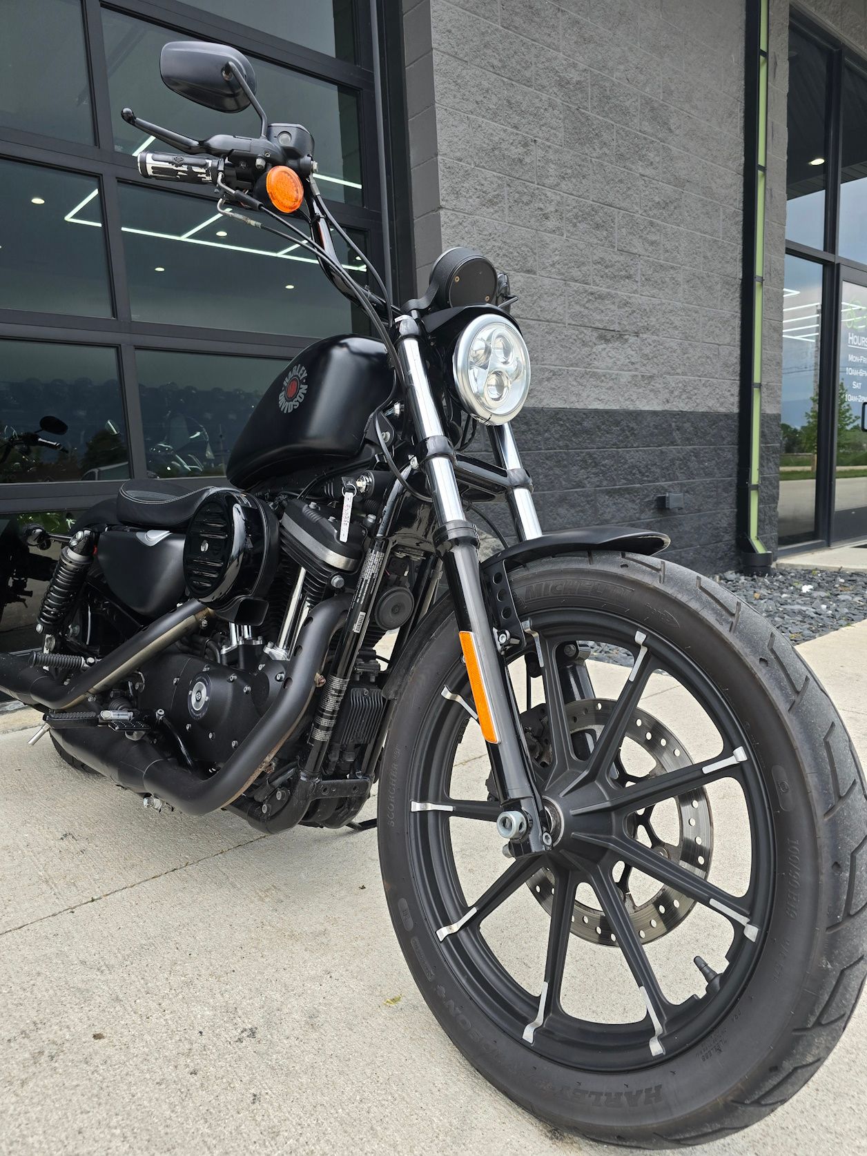 2019 Harley-Davidson Iron 883™ in Kenosha, Wisconsin - Photo 3