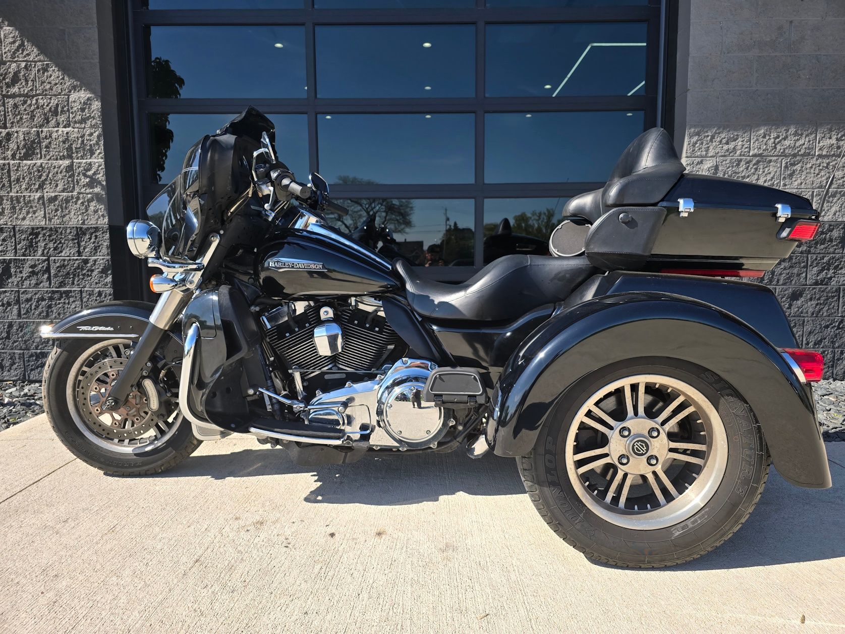 2014 Harley-Davidson Tri Glide® Ultra in Kenosha, Wisconsin - Photo 2