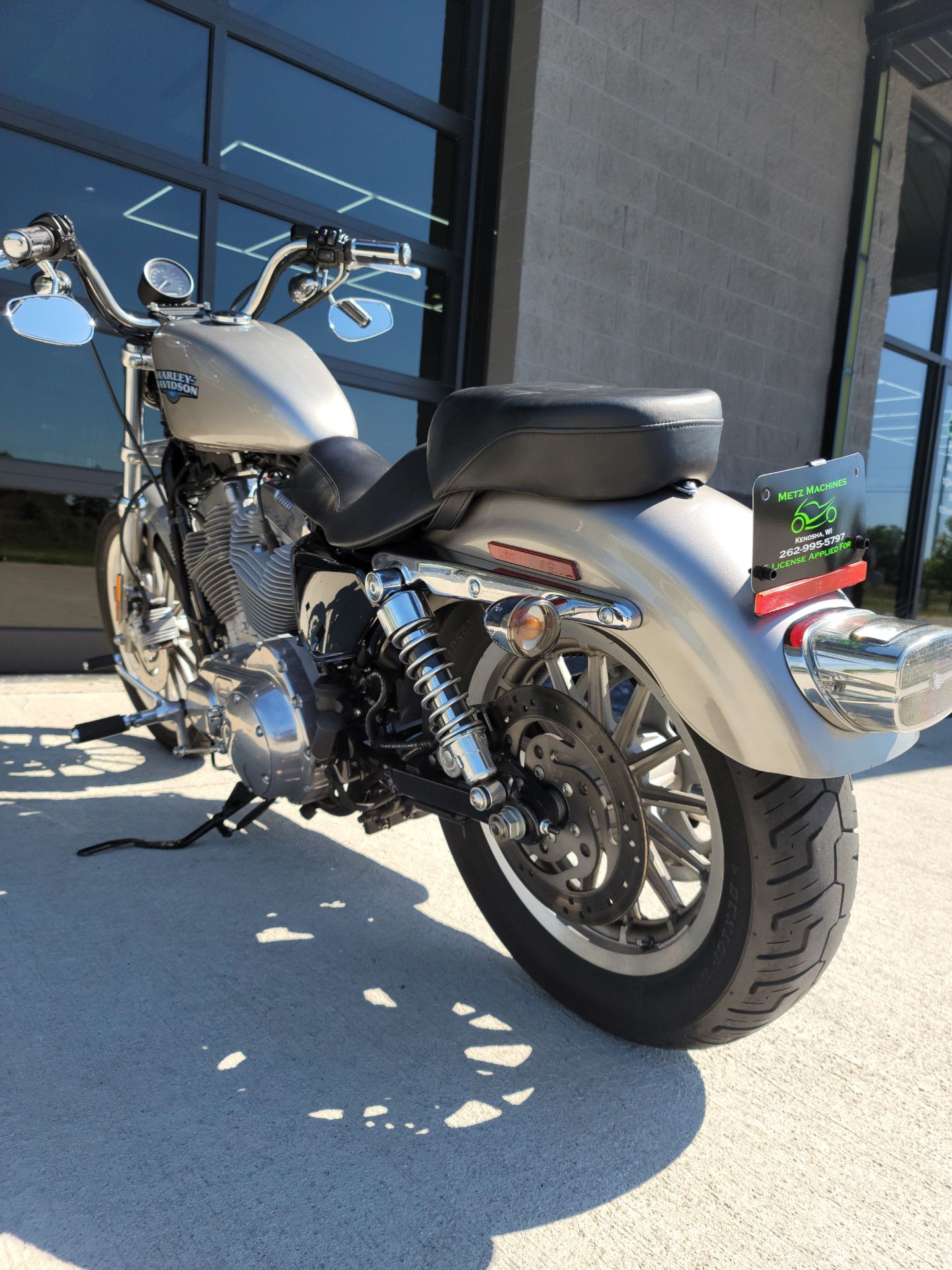 2009 Harley-Davidson Sportster® 883 Low in Kenosha, Wisconsin - Photo 6