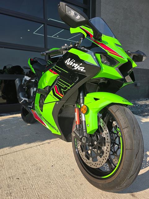 2023 Kawasaki Ninja ZX-10R KRT Edition in Kenosha, Wisconsin - Photo 3