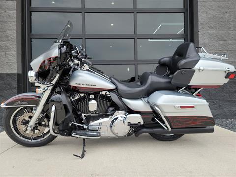 2015 Harley-Davidson Electra Glide® Ultra Classic® in Kenosha, Wisconsin - Photo 2