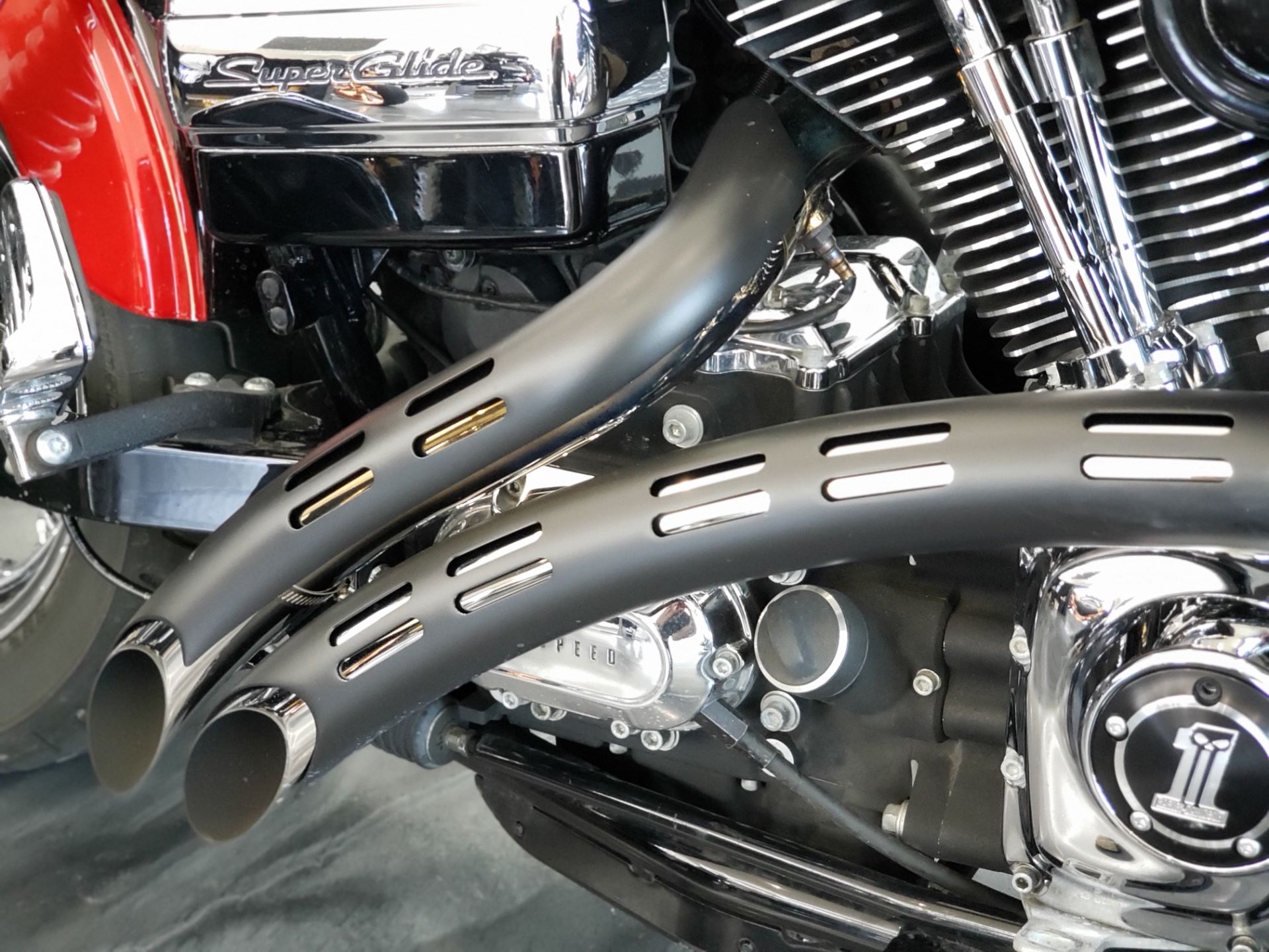 2013 Harley-Davidson Dyna® Super Glide® Custom in Kenosha, Wisconsin - Photo 10