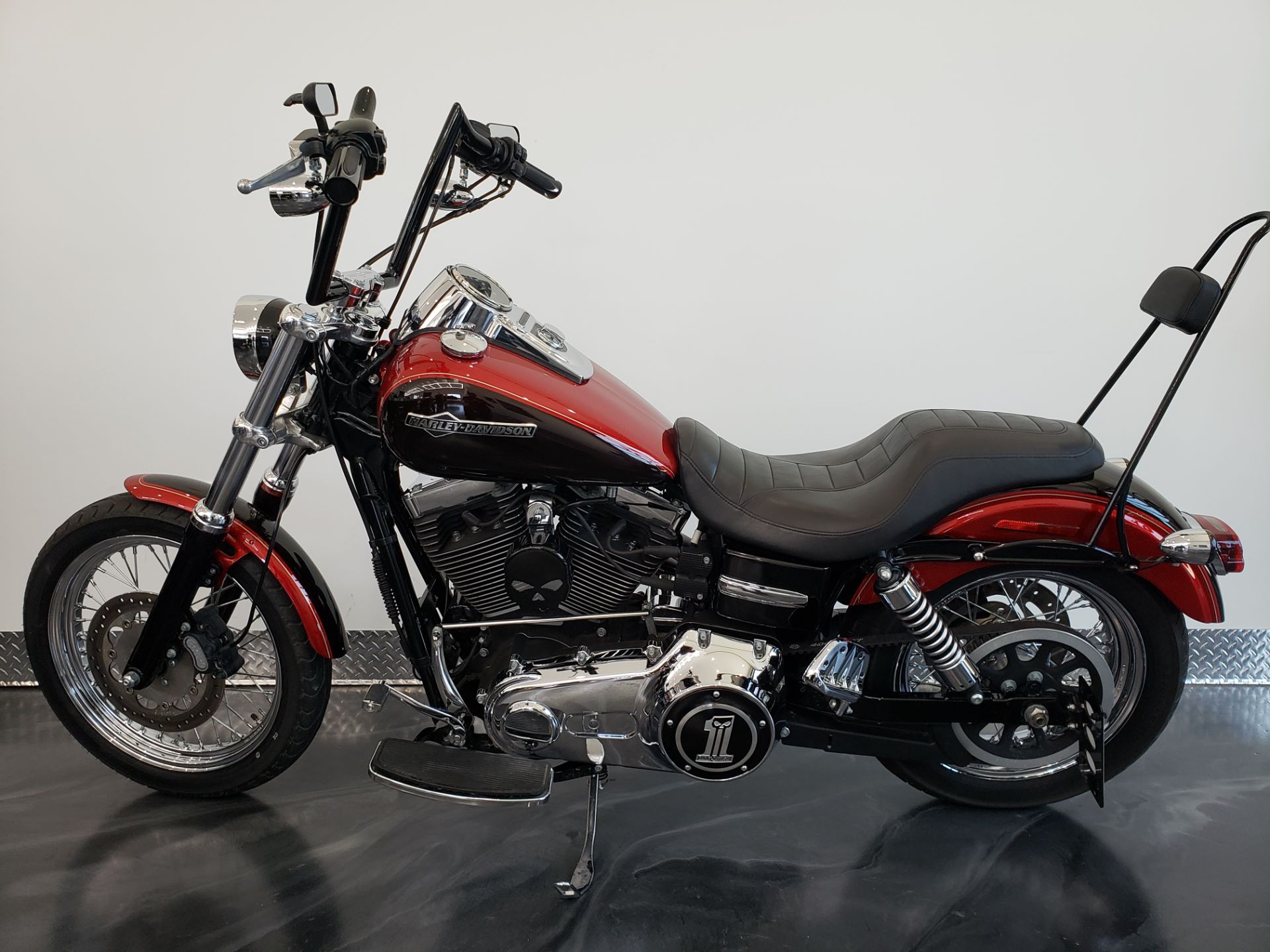 2013 Harley-Davidson Dyna® Super Glide® Custom in Kenosha, Wisconsin - Photo 2