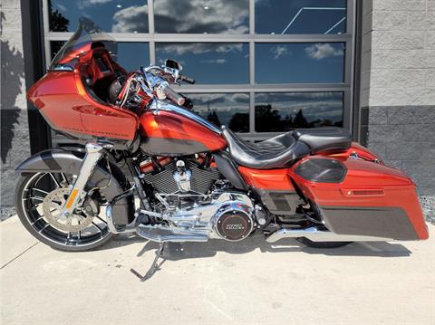 2018 Harley-Davidson CVO™ Road Glide® in Kenosha, Wisconsin - Photo 2