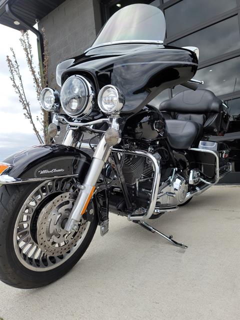 2010 Harley-Davidson Ultra Classic® Electra Glide® in Kenosha, Wisconsin - Photo 5