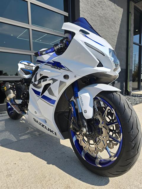 2018 Suzuki GSX-R1000R in Kenosha, Wisconsin - Photo 3