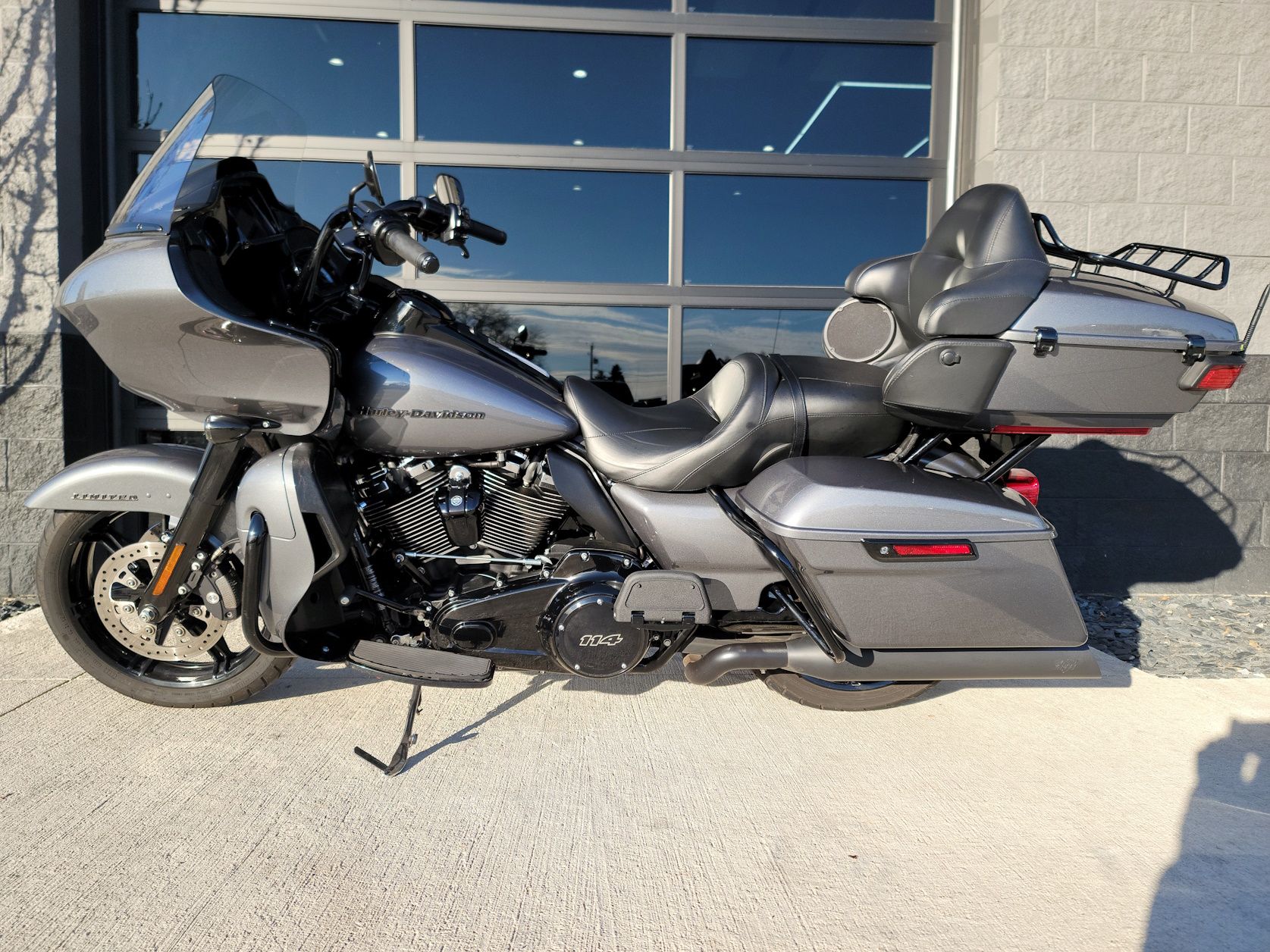 2021 Harley-Davidson Road Glide® Limited in Kenosha, Wisconsin - Photo 2