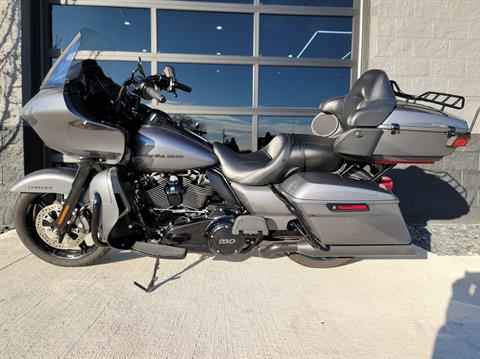 2021 Harley-Davidson Road Glide® Limited in Kenosha, Wisconsin - Photo 2