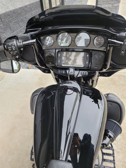 2014 Harley-Davidson Electra Glide® Ultra Classic® in Kenosha, Wisconsin - Photo 10