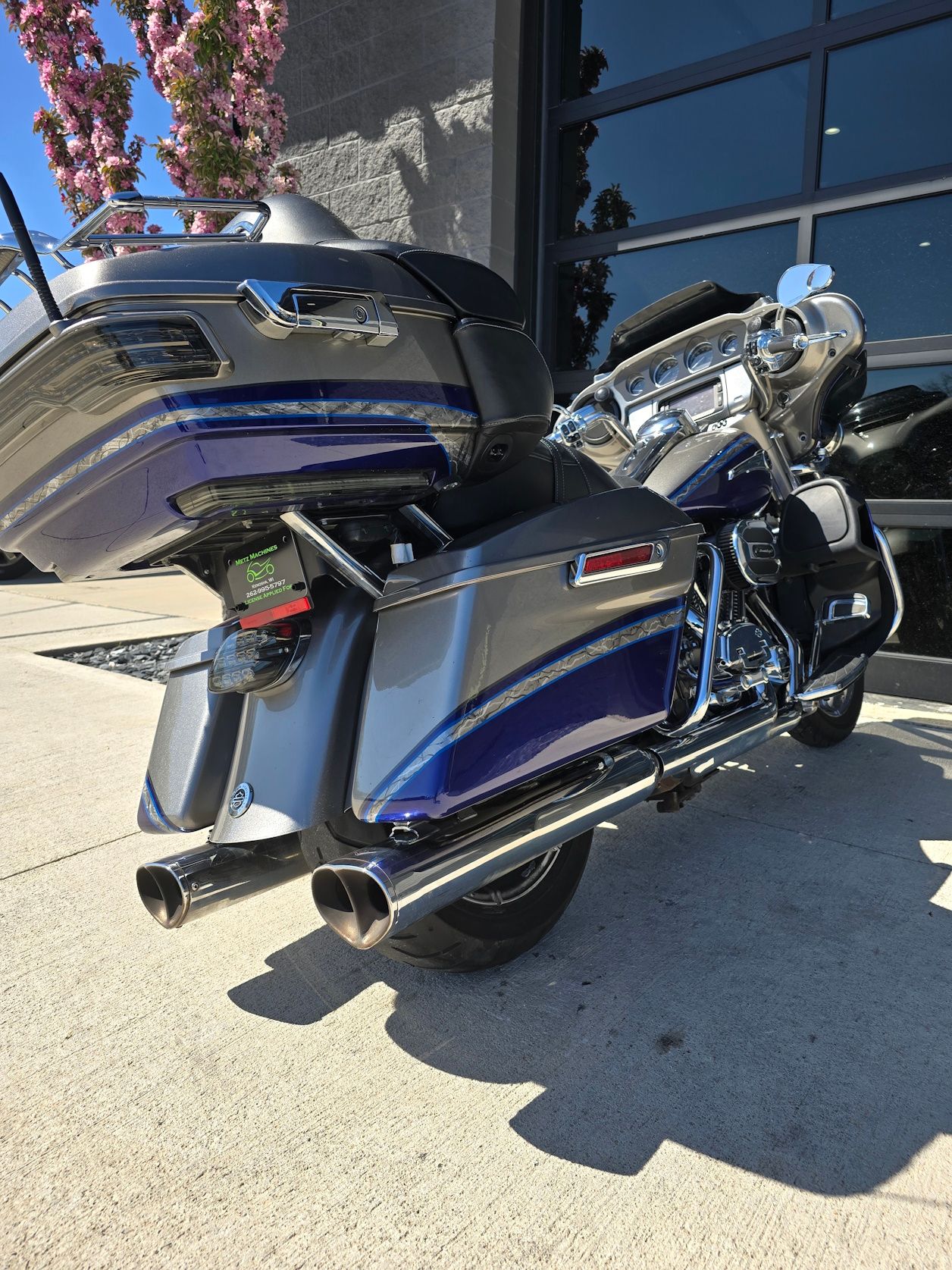 2016 Harley-Davidson CVO™ Limited in Kenosha, Wisconsin - Photo 8