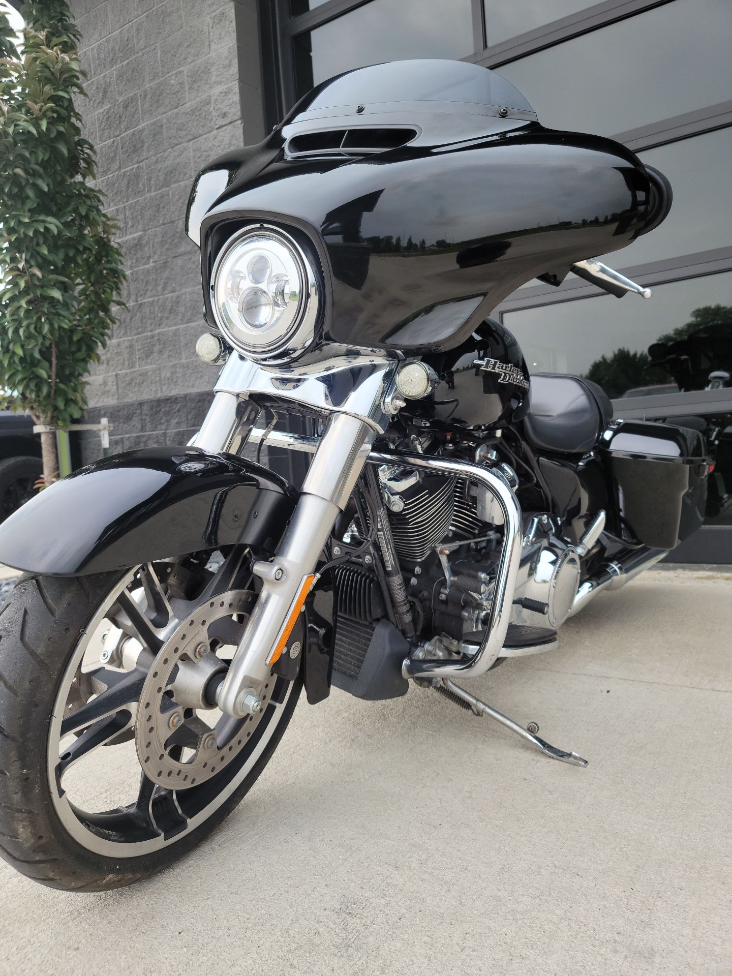 2019 Harley-Davidson Street Glide® in Kenosha, Wisconsin - Photo 5