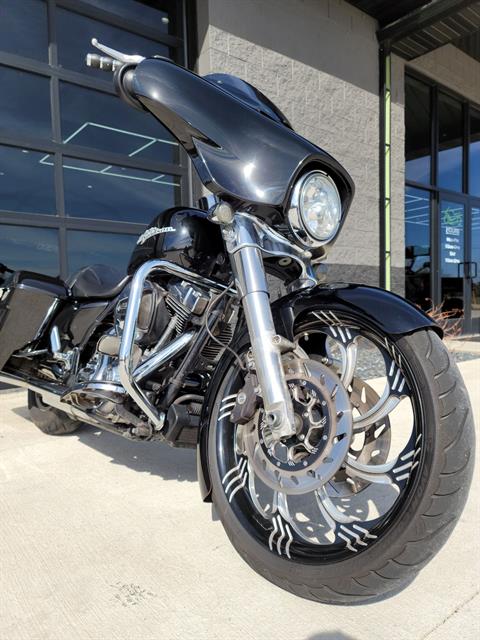 2016 Harley-Davidson Street Glide® in Kenosha, Wisconsin - Photo 4