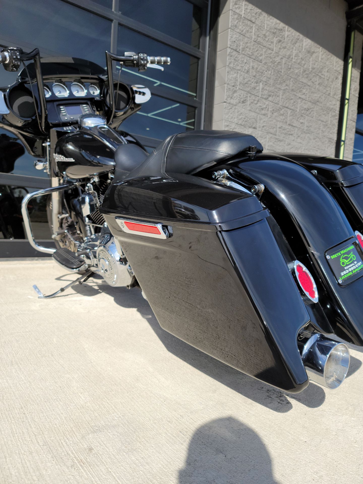 2016 Harley-Davidson Street Glide® in Kenosha, Wisconsin - Photo 6