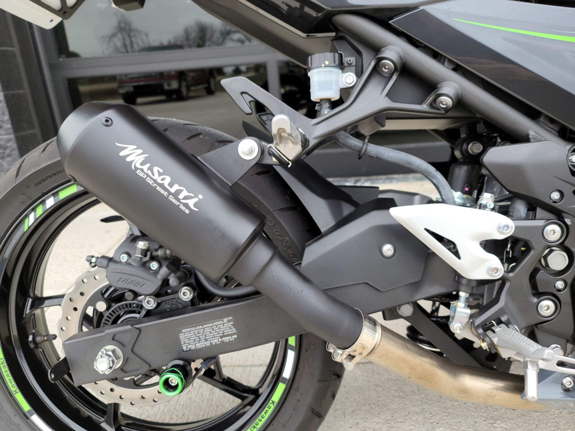 2019 Kawasaki Ninja 400 ABS in Kenosha, Wisconsin - Photo 10