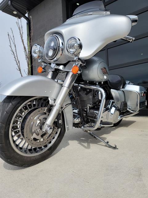 2010 Harley-Davidson Electra Glide® Classic in Kenosha, Wisconsin - Photo 5