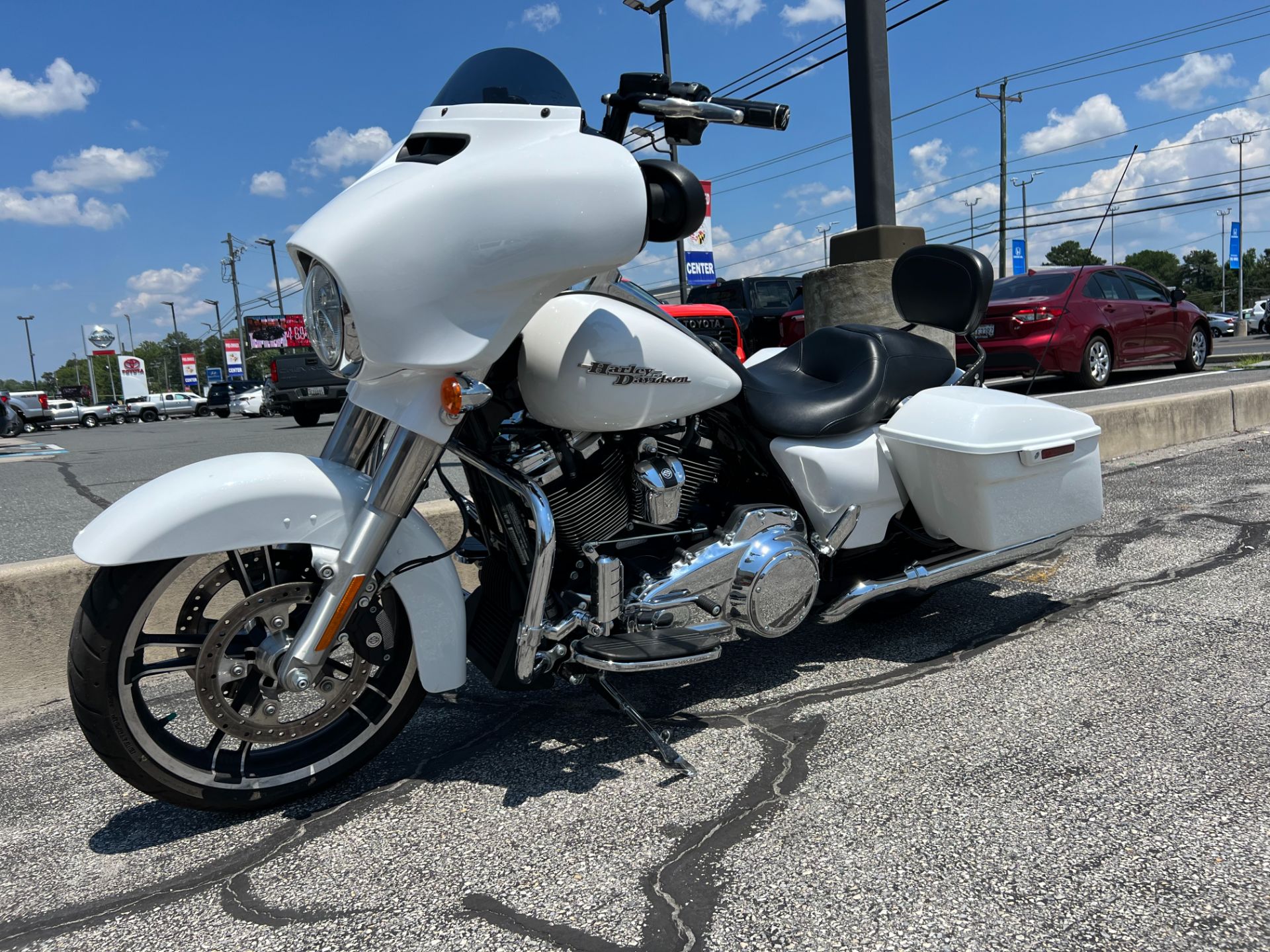 2017 Harley-Davidson Street Glide® Special in Salisbury, Maryland - Photo 21