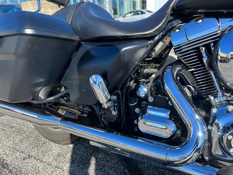 2016 Harley-Davidson Street Glide® in Salisbury, Maryland - Photo 11