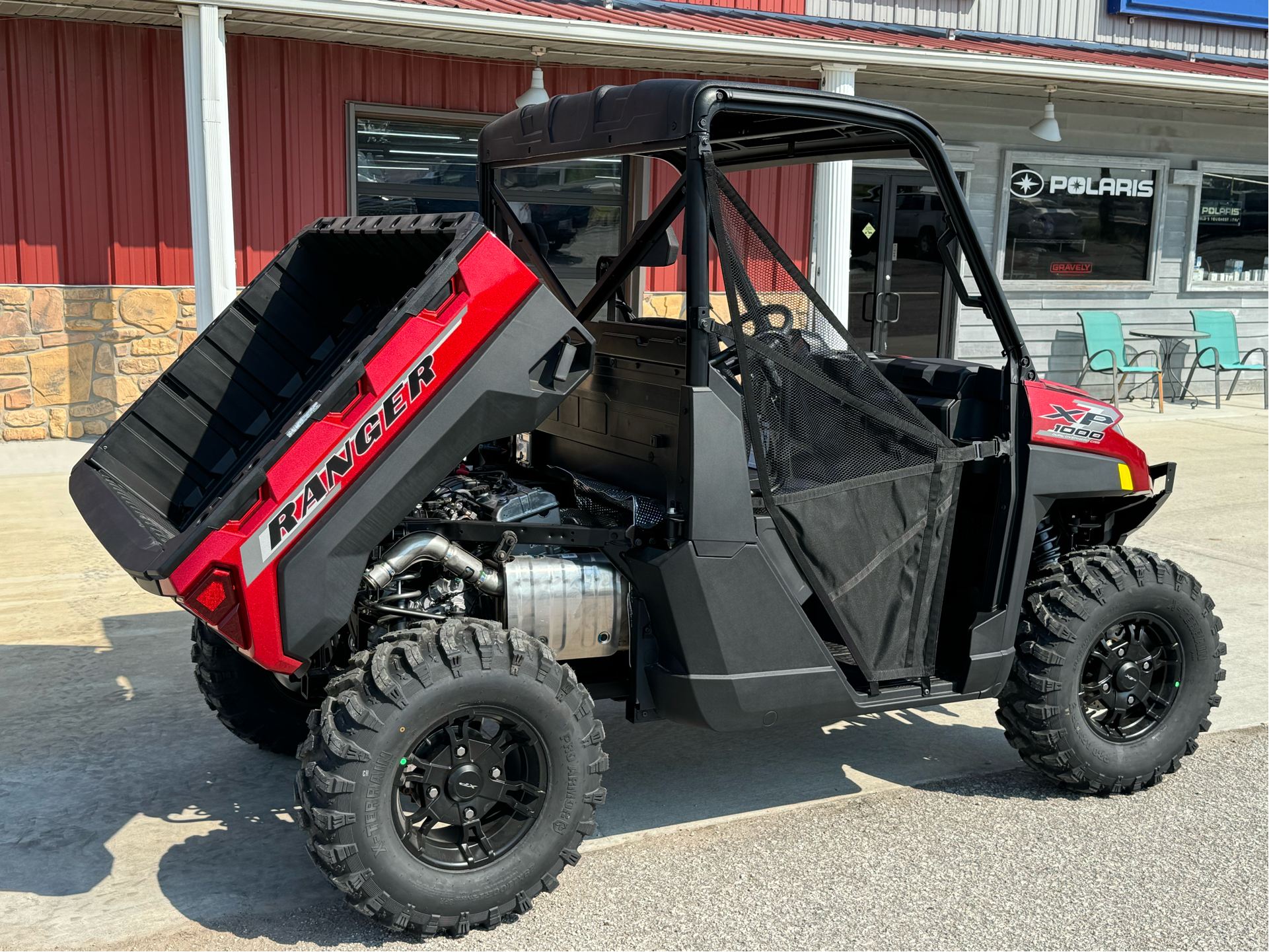 2025 Polaris Ranger XP 1000 Premium in Kansas City, Kansas - Photo 14