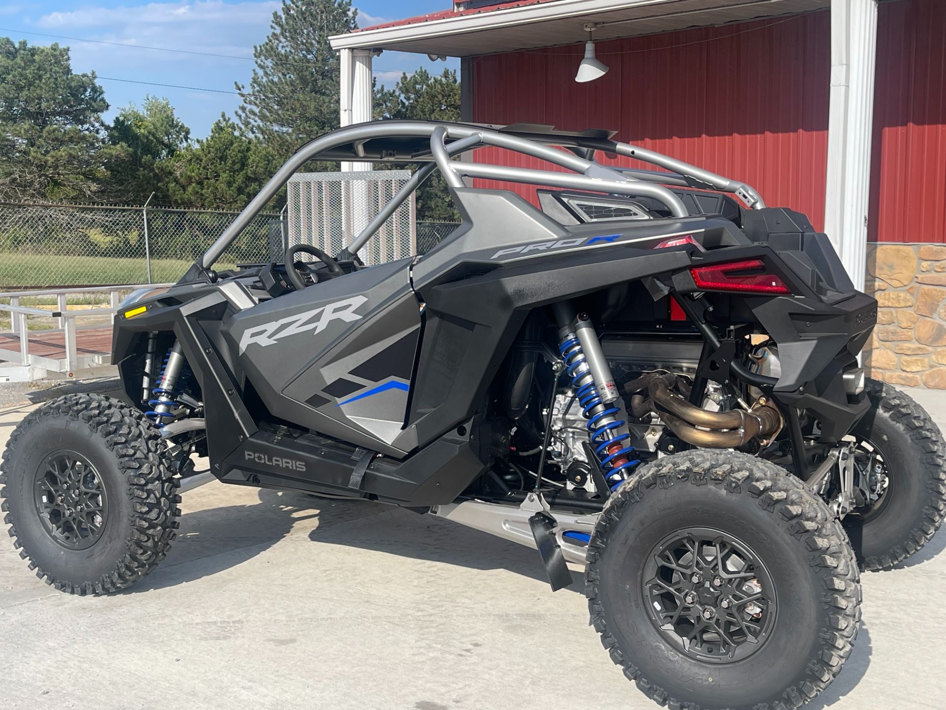 2024 Polaris RZR Pro R Premium in Kansas City, Kansas - Photo 3