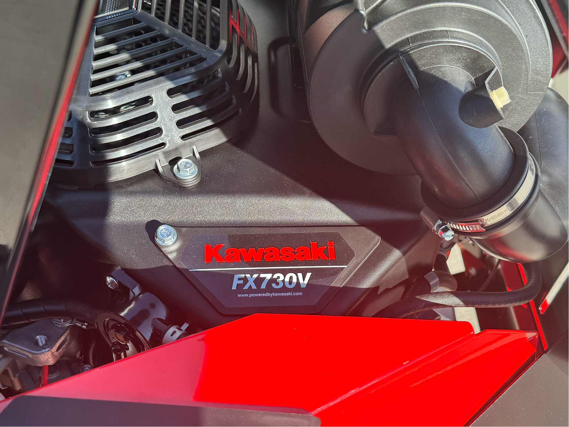 2024 Gravely USA Pro-Turn ZX 60 in. Kawasaki FX730V 23.5 hp in Kansas City, Kansas - Photo 10