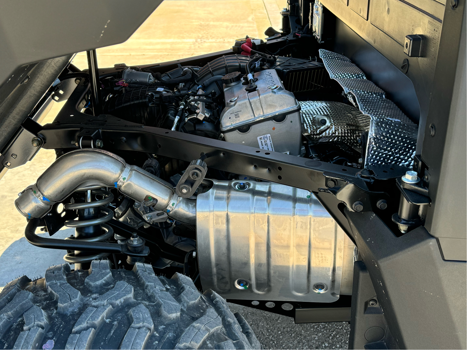 2025 Polaris Ranger Crew XP 1000 Premium in Kansas City, Kansas - Photo 18