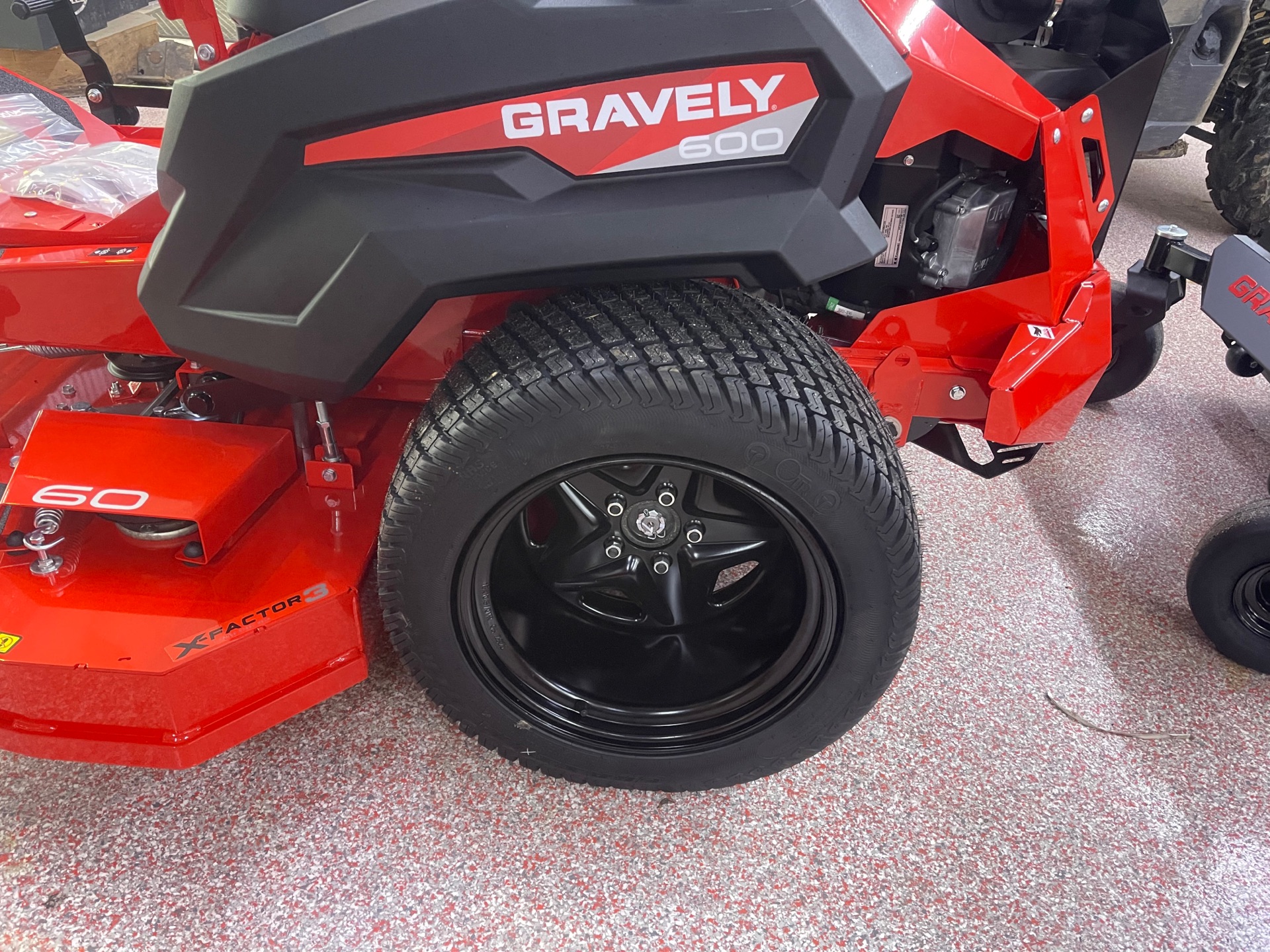 2022 Gravely USA Pro-Turn 660 60 in. Kawasaki FX1000 38.5 hp in Kansas City, Kansas - Photo 5