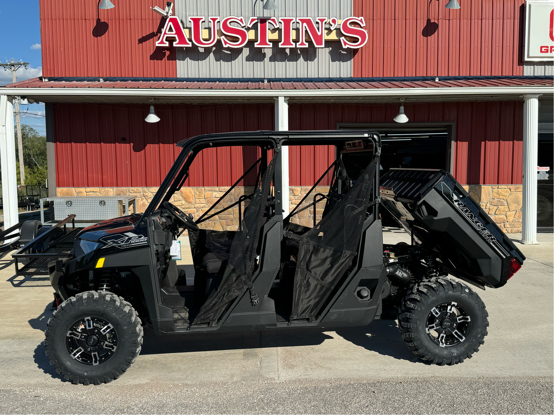 2025 Polaris Ranger Crew XP 1000 Texas Edition in Kansas City, Kansas - Photo 1