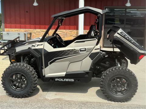 2024 Polaris General XP 1000 Premium in Kansas City, Kansas - Photo 2