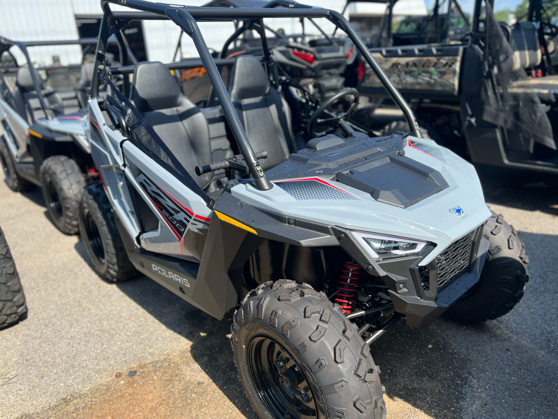 2024 Polaris RZR 200 EFI in Pascagoula, Mississippi - Photo 2