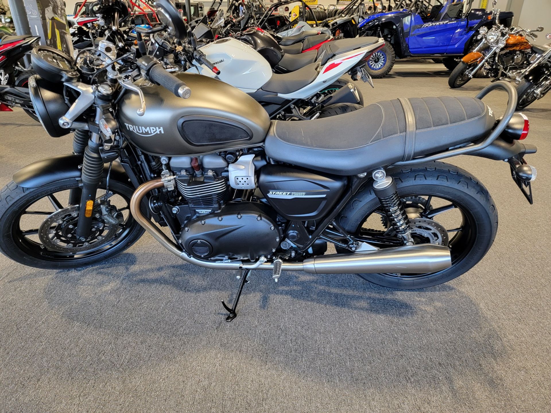 2021 Triumph STREET TWIN 900 in Elkhart, Indiana - Photo 2