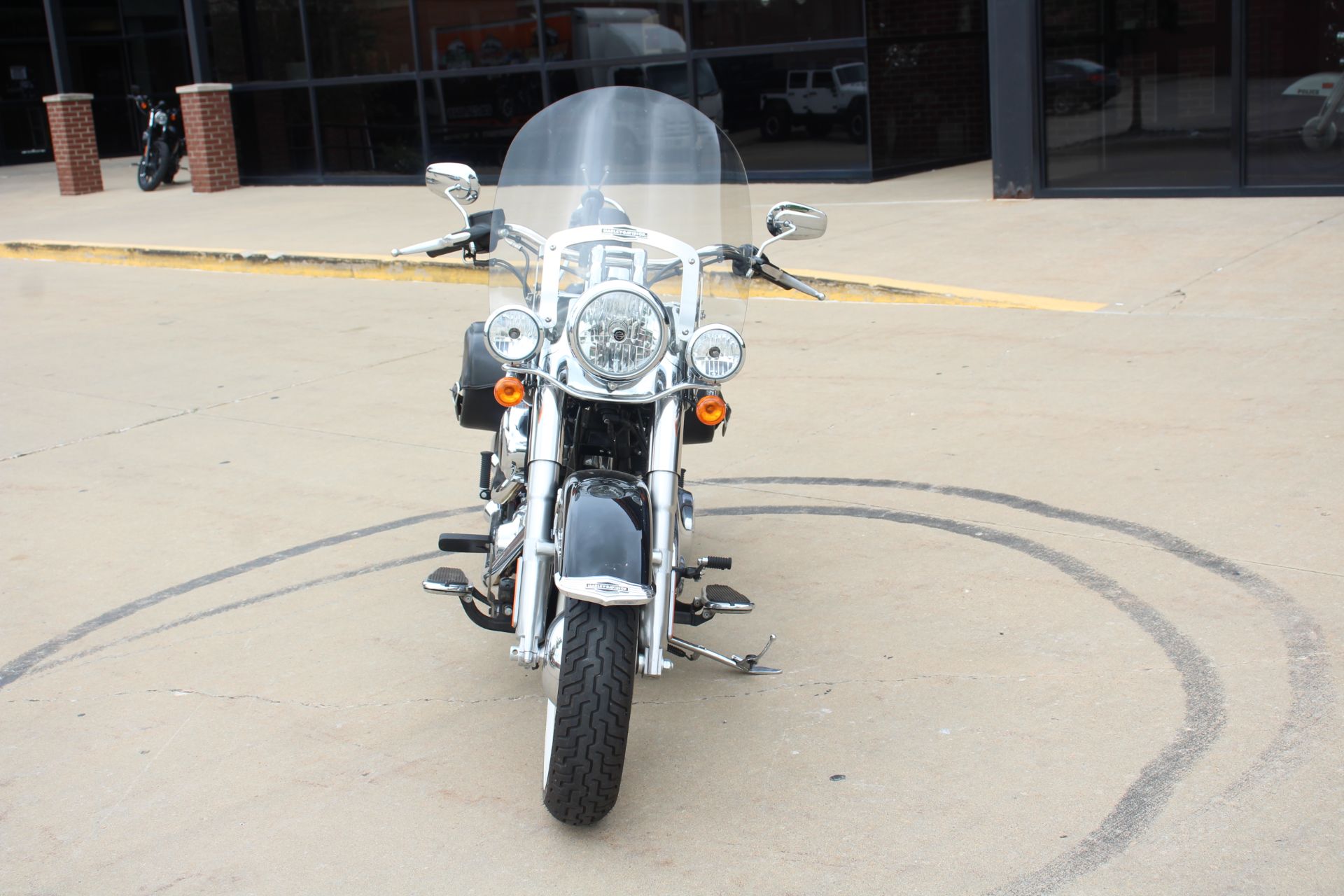 2015 Harley-Davidson Softail Deluxe in Flint, Michigan - Photo 4