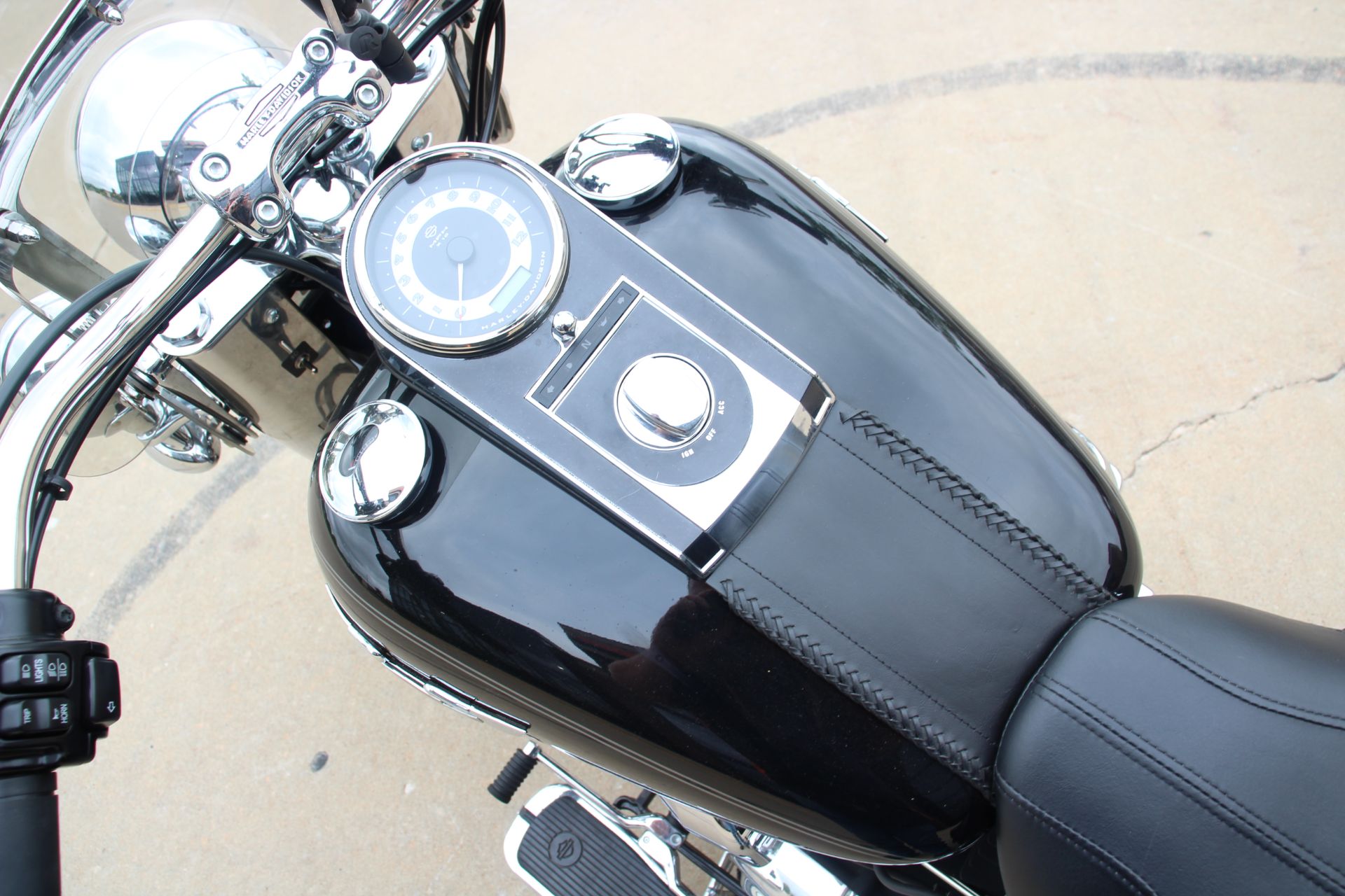 2015 Harley-Davidson Softail Deluxe in Flint, Michigan - Photo 12